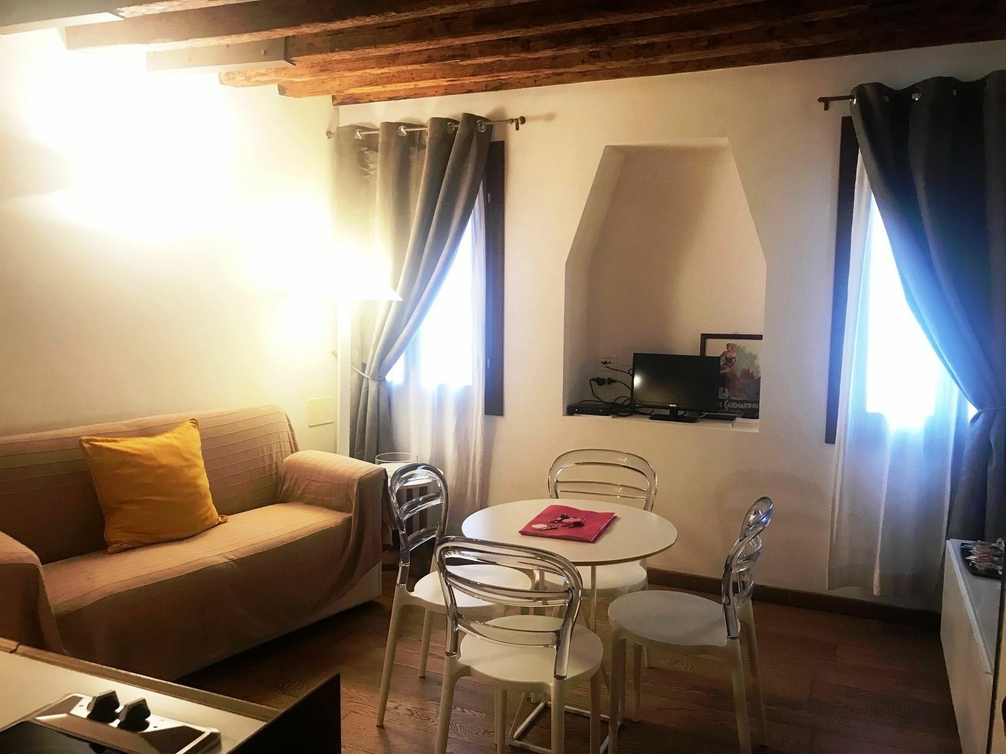 Modern In Gf * Venice